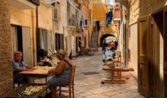 Corte Del Dattilo Nel Borgo Antico Bari Exteriör bild