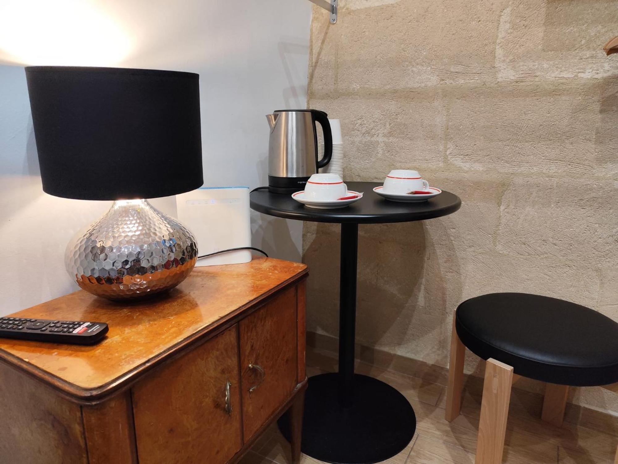 Corte Del Dattilo Nel Borgo Antico Bari Exteriör bild