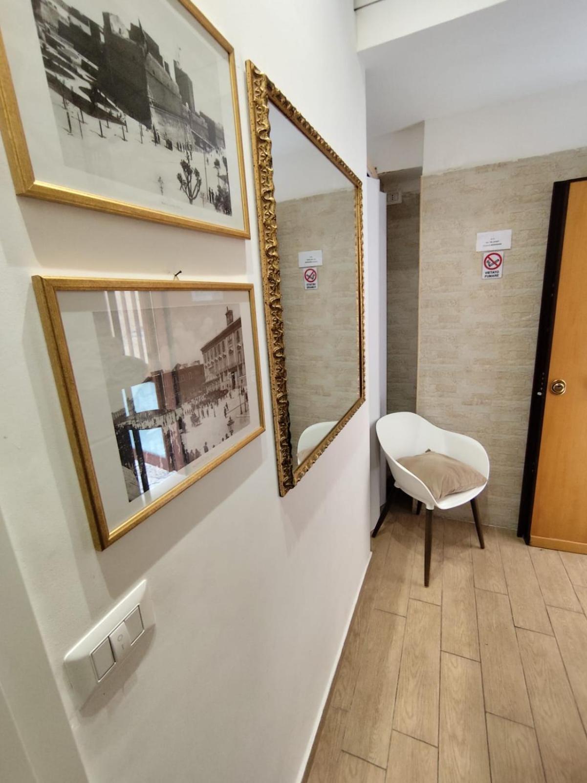 Corte Del Dattilo Nel Borgo Antico Bari Exteriör bild